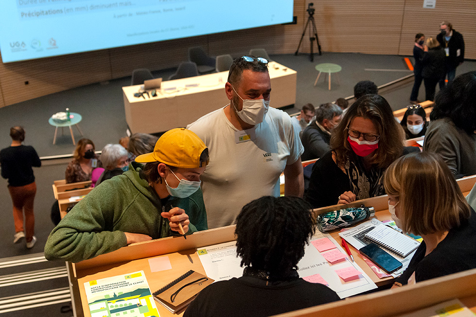 Les citoyens de la Convention citoyenne pour le climat au travail